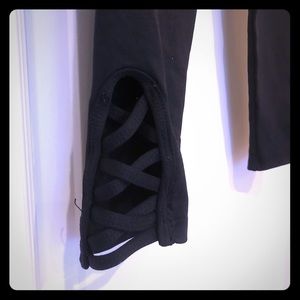 Capri with Side Criss Cross leggings